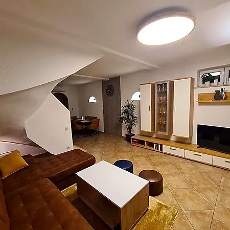 Hotel Rosie